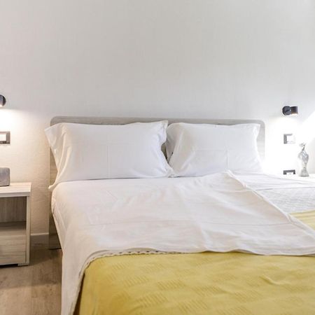 Bandiera 68 Apartment Cagliari Exteriör bild