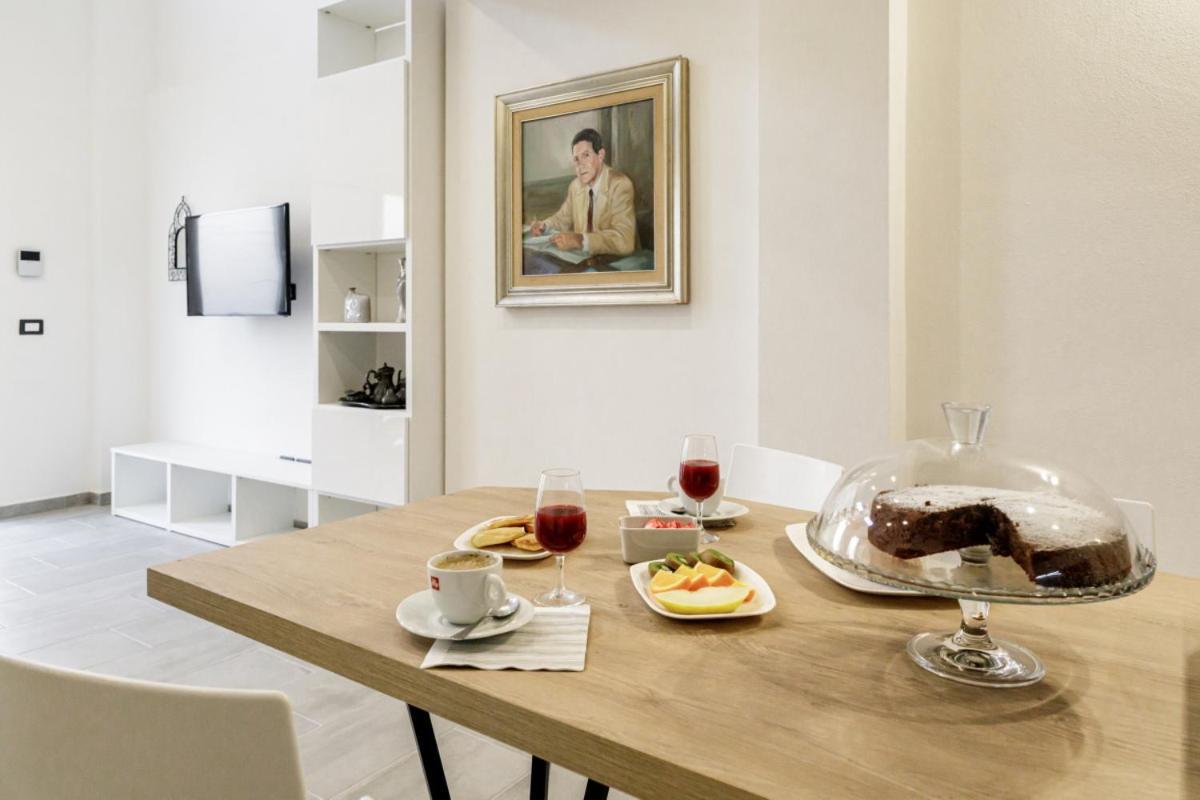 Bandiera 68 Apartment Cagliari Exteriör bild